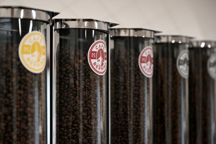 Impression de stickers personnalisés pour les professionnels du café