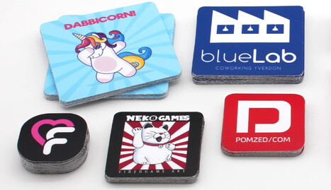 Stickeryeti: Autocollants avec coins arrondis personnalises et stickers sur mesure